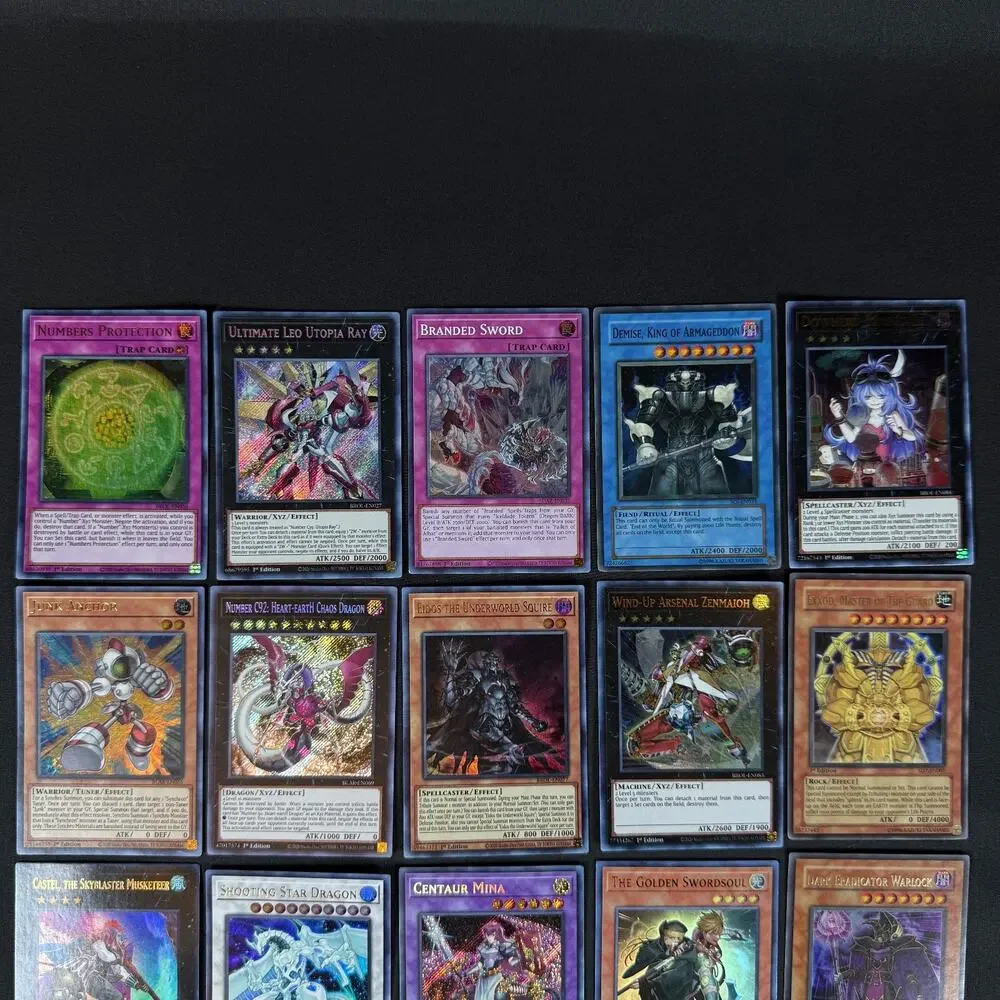 lot of 20 yu-gi-oh! holo cards vintage/modern 1st edition/regular yugioh